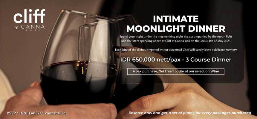 Intimate Moonlight Dinner Intimate Moonlight Dinner