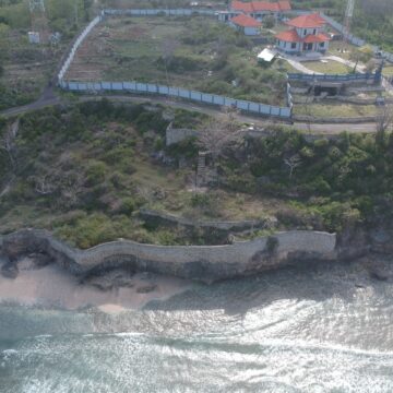 Cliff Contour Land for Sale Quickly Direct Access to The Beach