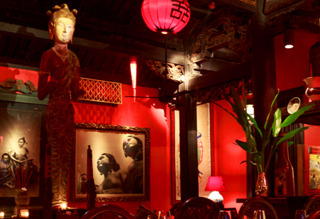 Dine in a 319-Year-Old Temple at Bale Sutra 1706